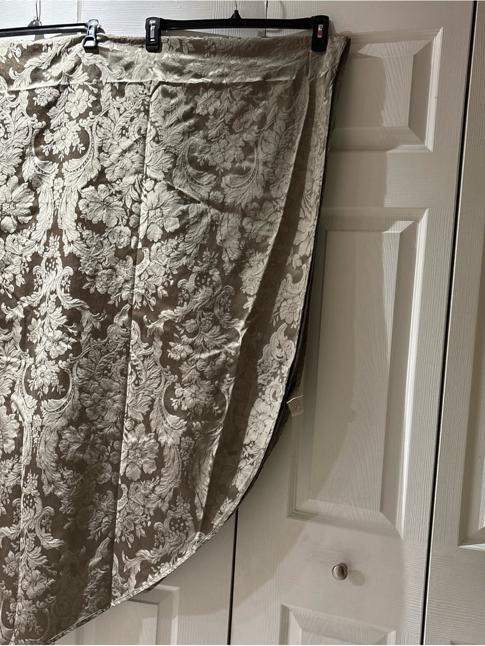 Waterford Linens tablecloth Marcelle Damask Floral